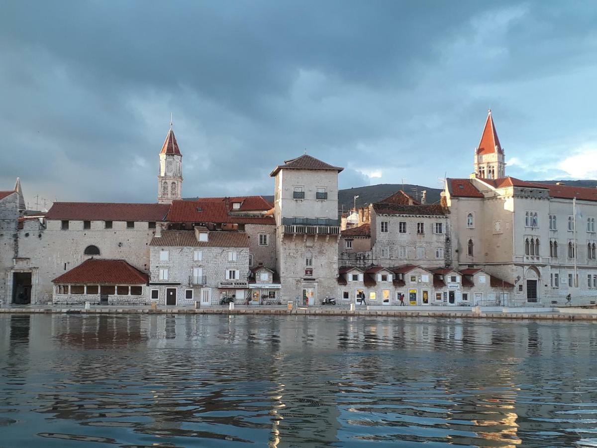 Apartman Buble Trogir Eksteriør billede