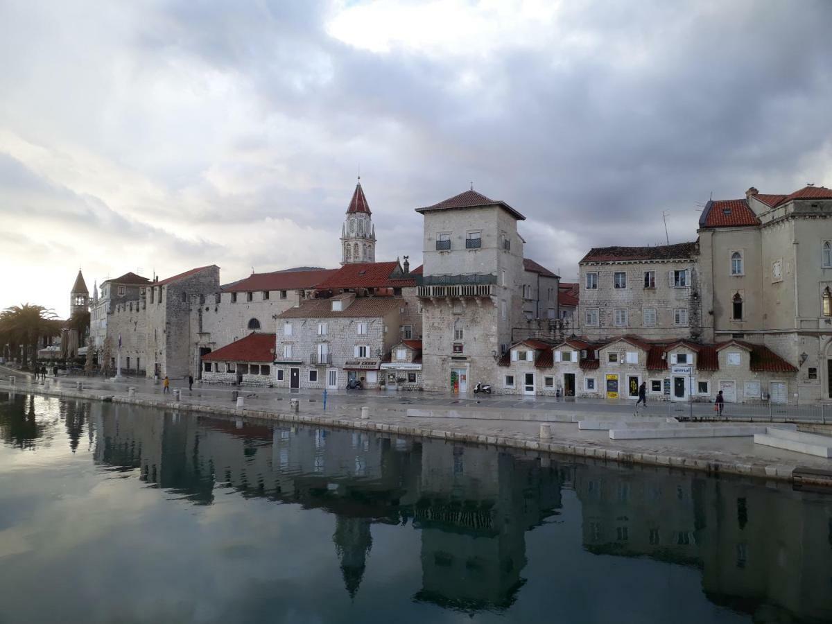 Apartman Buble Trogir Eksteriør billede